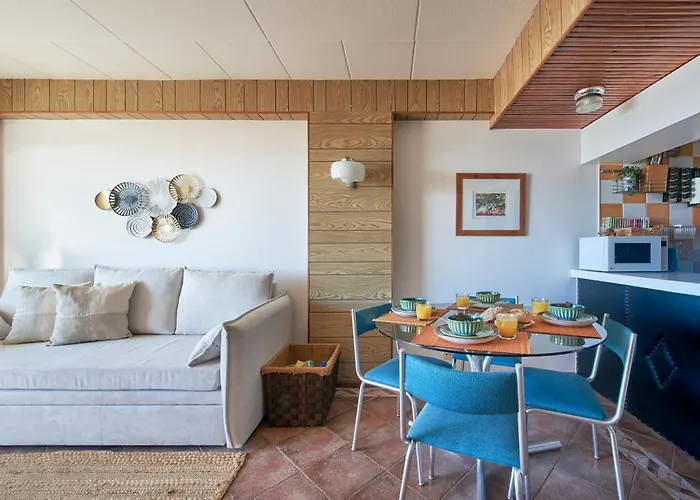 Apartment Stunning Sunset View, By Timecooler Costa da Caparica